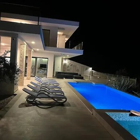 Villa Andrea With Private Pool Near Dubrovnik Ivanica
