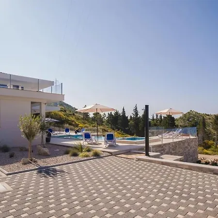 Andrea With Private Pool Near Dubrovnik